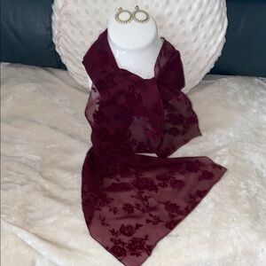 Vintage Elegant Burgundy Floral Scarf 🧣 with heart ❤️ Goldtone hoop earrings